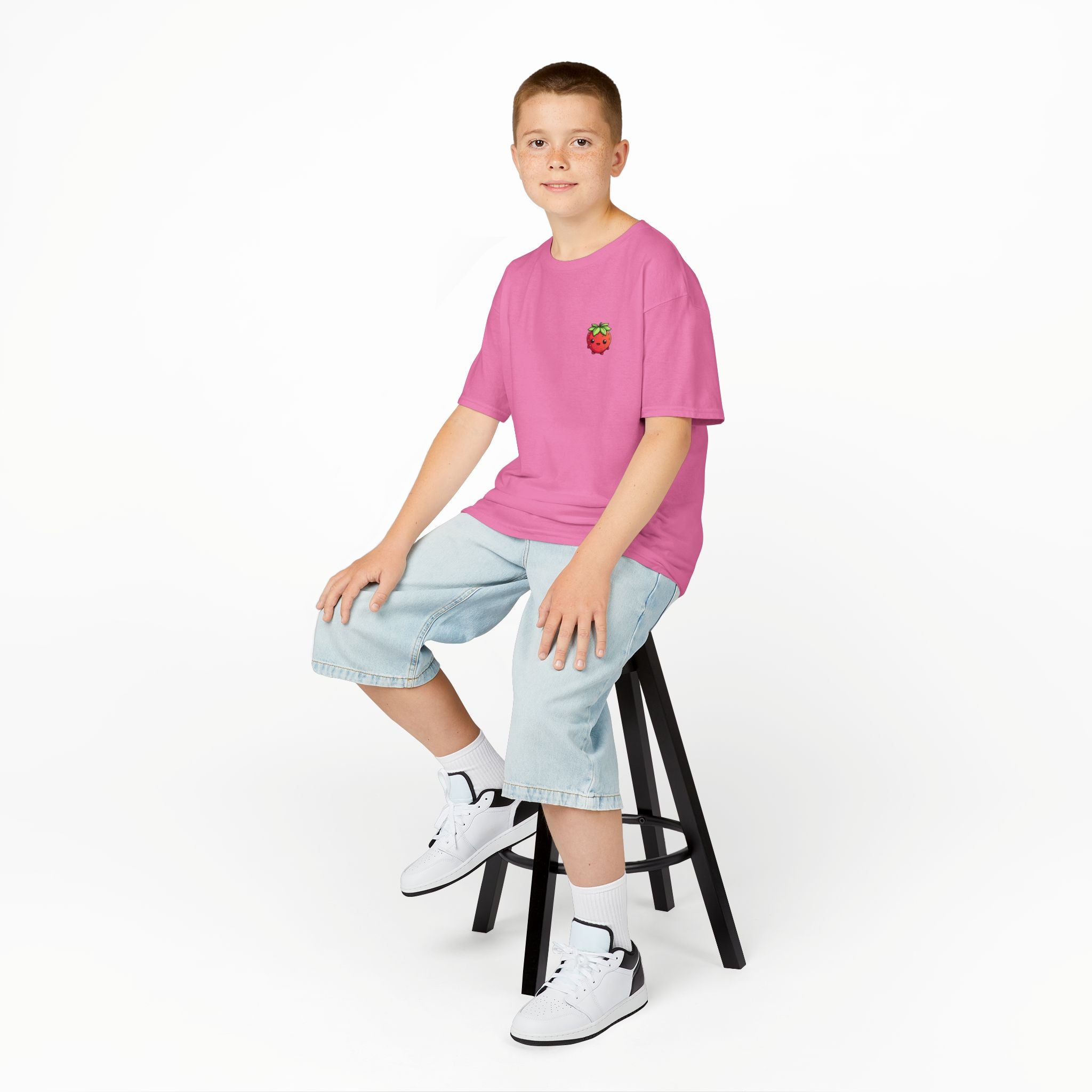 Strawberry / Erdbeer Minimampf Cartoon Kids Heavy Cotton™ Tee